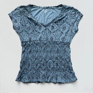 DKNY Jeans Western Aztec Print Smocked Baby Tee Y2K Style V-Neck 🦚 Size Medium